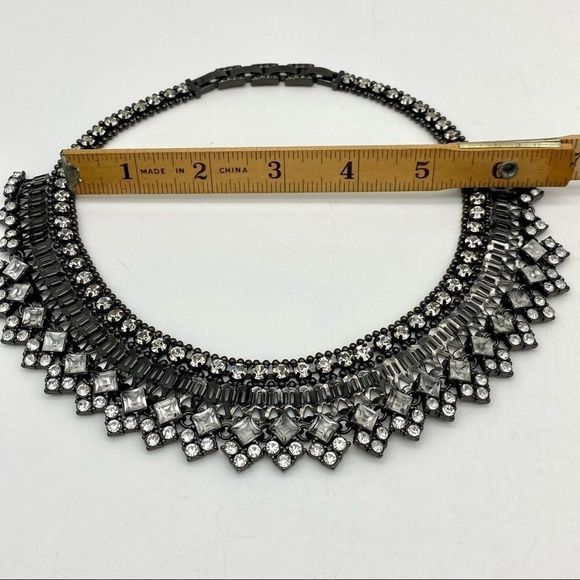 Stella & Dot Hematite Palladian Necklace - Picture 15 of 16